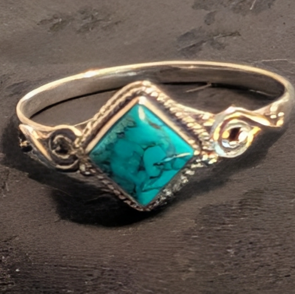 Beautiful Reconstituted Turquoise 925 Solid Sterling Silver Ring Size 13 🆕